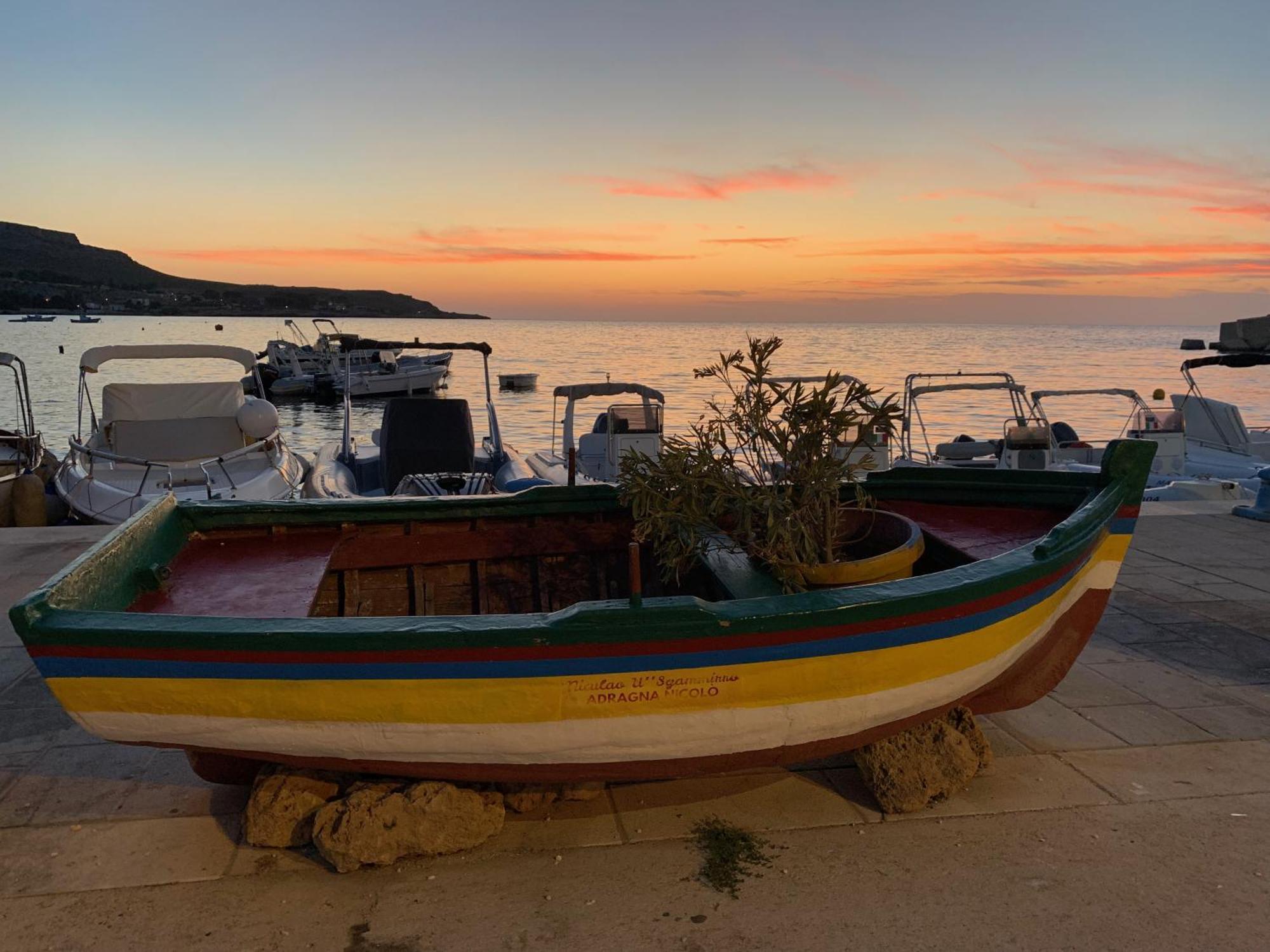 L'Oasi Una Pineta Sul Mare กุสโตนาชี ภายนอก รูปภาพ